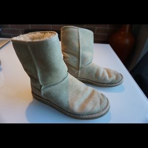 Ugg Classic Short Tan Boots